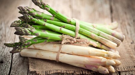 White and green asparagus  | © karepa - Fotolia | karepa - Fotolia