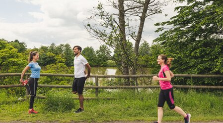 Running track along the river Mur | © Thermen- & Vulkanland | Bernhard Bergmann