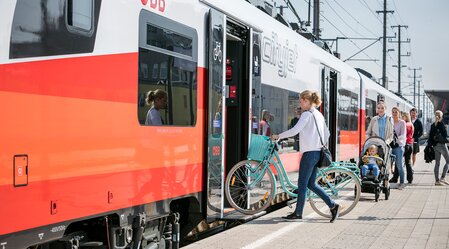 Anreise in das Thermen- & Vulkanland per Bahn | © Thermen- & Vulkanland | Harald Eisenberger