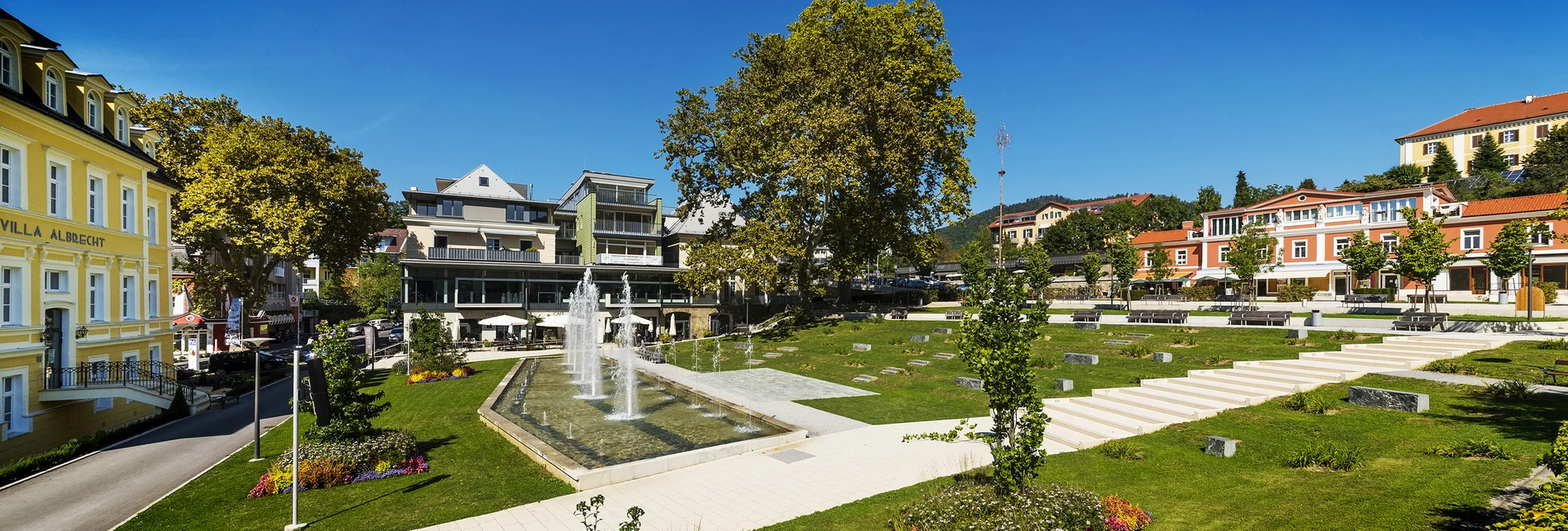Flanieren & Genießen am Hauptplatz in Bad Gleichenberg | © Thermen- & Vulkanland | Werner Krug