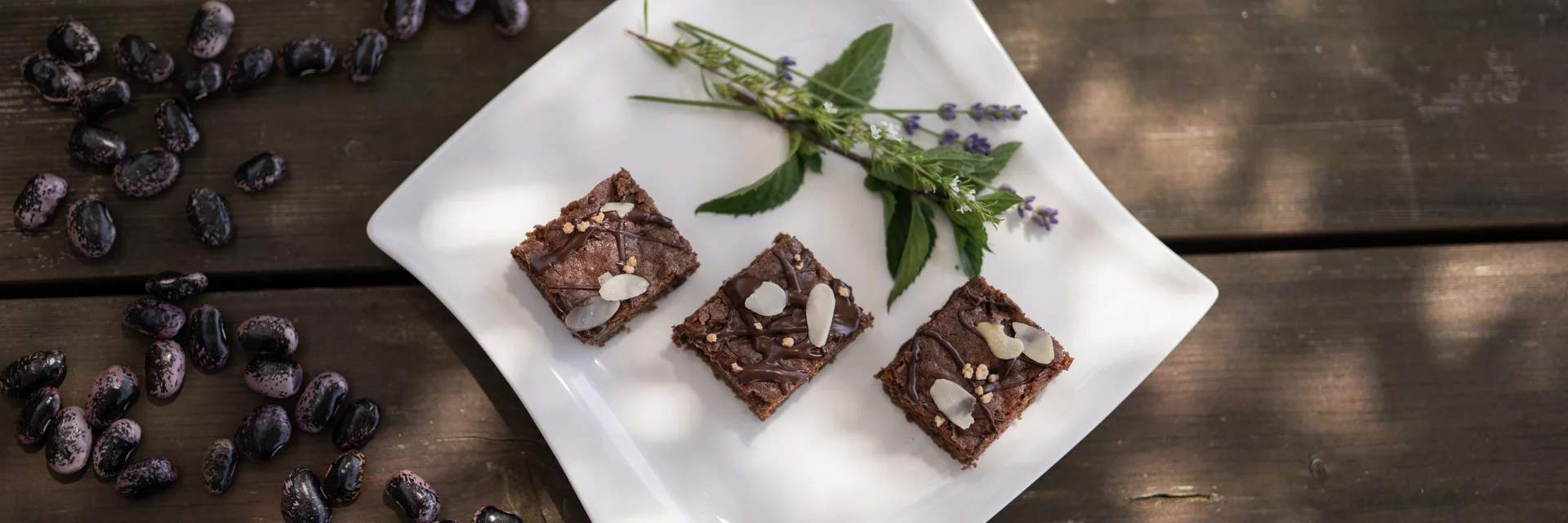 Käferbohnen-Brownie | © Thermen- & Vulkanland | Dietmar Kump Käferbohnen-Brownie | © Thermen- & Vulkanland | Dietmar Kump