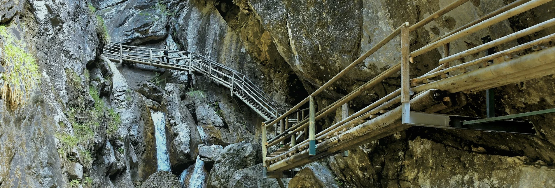 Stege in der Bärenschützklamm in der Oststeiermark | © TV Oststeiermark | Heinz Toperczer