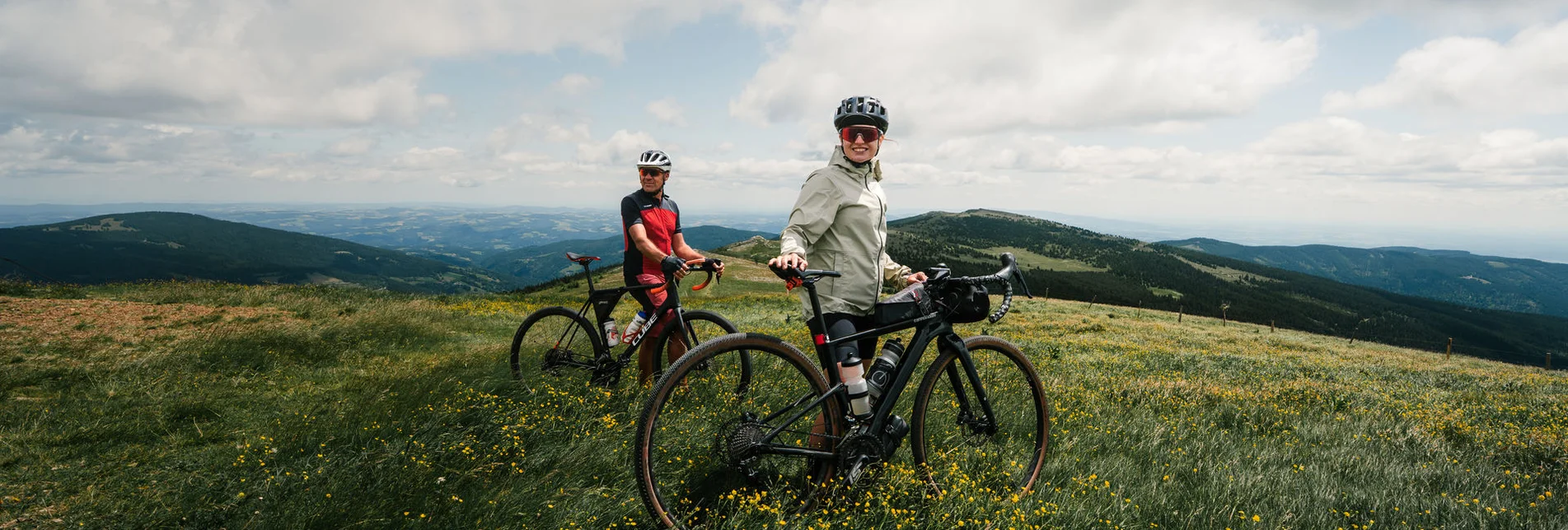 Gravelbiker am Hochwechsel in der Oststeiermark | ©  Oststeiermark Tourismus | Christoph Lukas