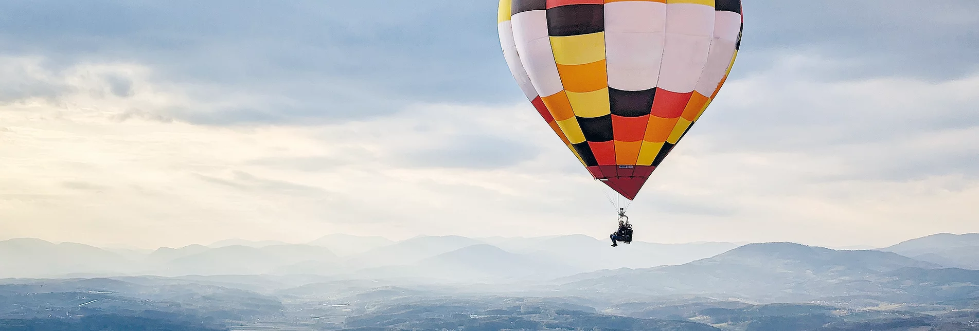 Ballooning of the special kind over the East Styrian hill country | © TV Oststeiermark | Bernhard Fellinger