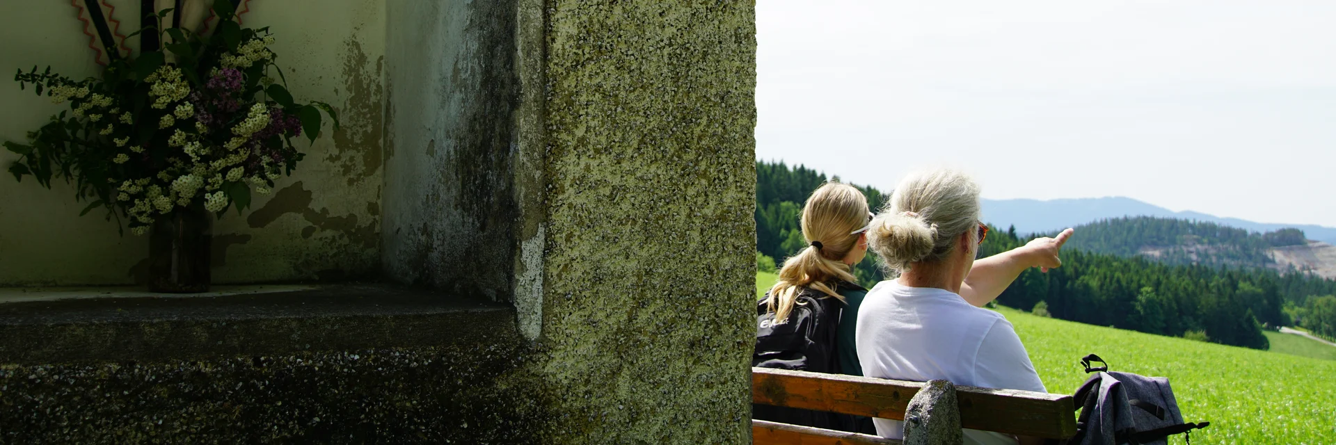 Anna und Herti beim 1000 Meter Materl in St. Jakob am Walde | © Jasmin Perhofer Anna und Herti beim 1000 Meter Materl in St. Jakob am Walde | © Jasmin Perhofer
