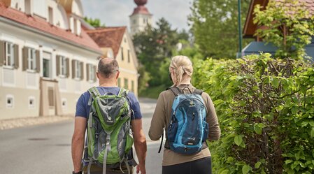 Wandern in Puch bei Weiz mit Blick auf Kirche | © Oststeiermark Tourismus/Bernhard Bergmann | Markus Lang-Bichl