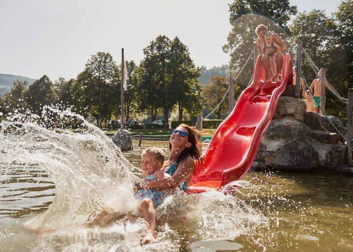 Family at the Stubenbergsee in Eastern Styria | © Oststeiermark Tourismus | Lang-Bichl - RKP