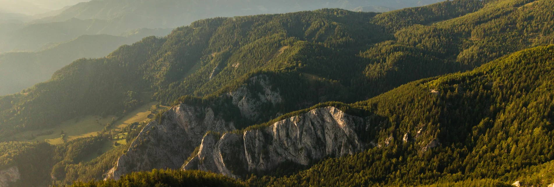 Rote Wand im Almenland | © 
Oststeiermark Tourismus | Lucas Vollmann & Noah Ulrich Rote Wand im Almenland | © 
Oststeiermark Tourismus | Lucas Vollmann & Noah Ulrich