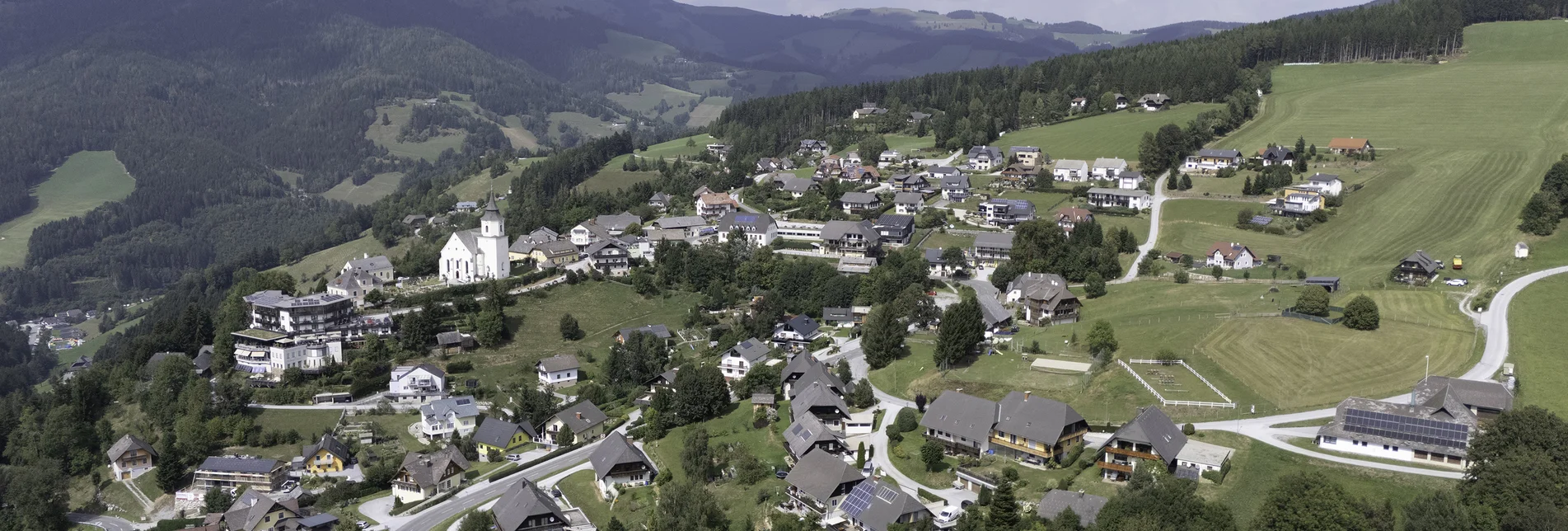 Luftaufnahme in St Kathrein am Offenegg