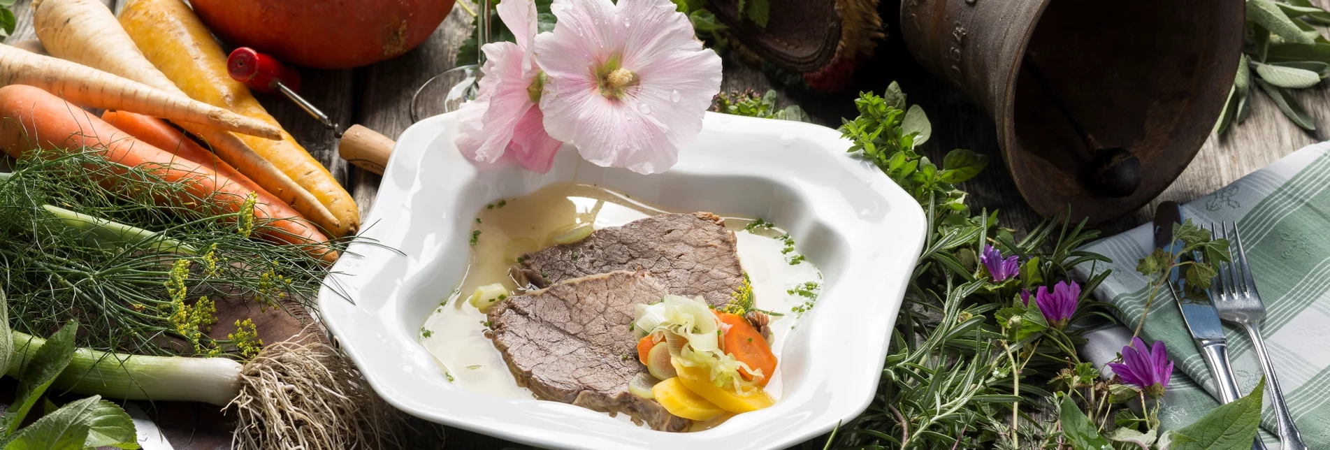 Cooked Almo beef in Eastern Styria | © TV Oststeiermark | Bernhard Bergmann