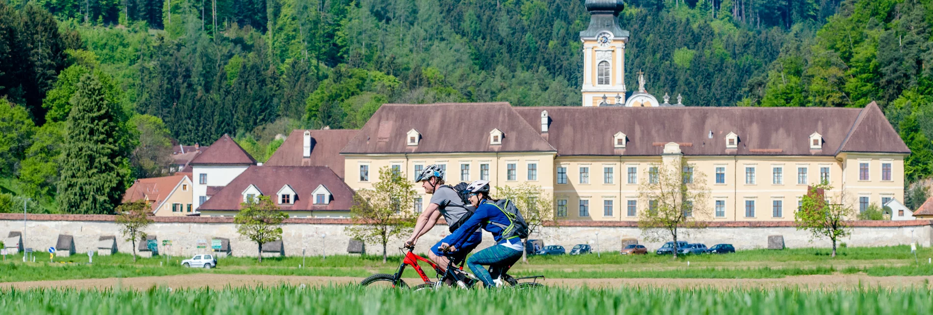 Genussradeln beim Stift Rein | © TV Erlebnisregion Graz | Mias Photoart