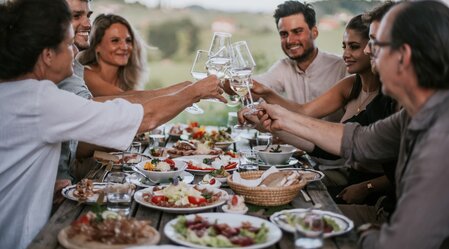 Buschenschank Jause beim Weingut Kögl | © TVB Südsteiermark | Lukas Elsneg 