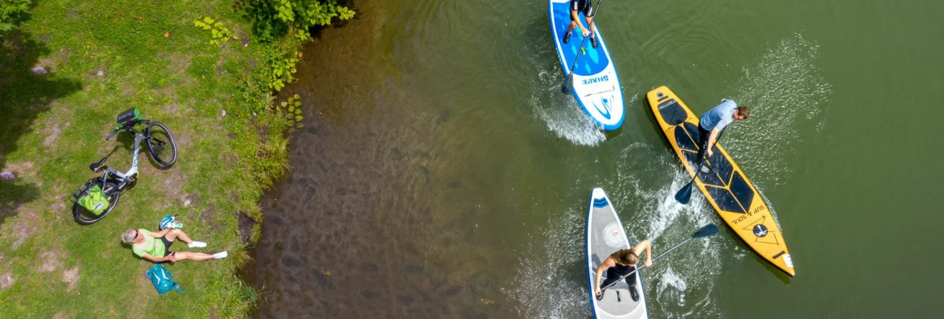 Radfahrer trifft Stand-up-Paddler | © Steiermark Tourismus | Pixelmaker