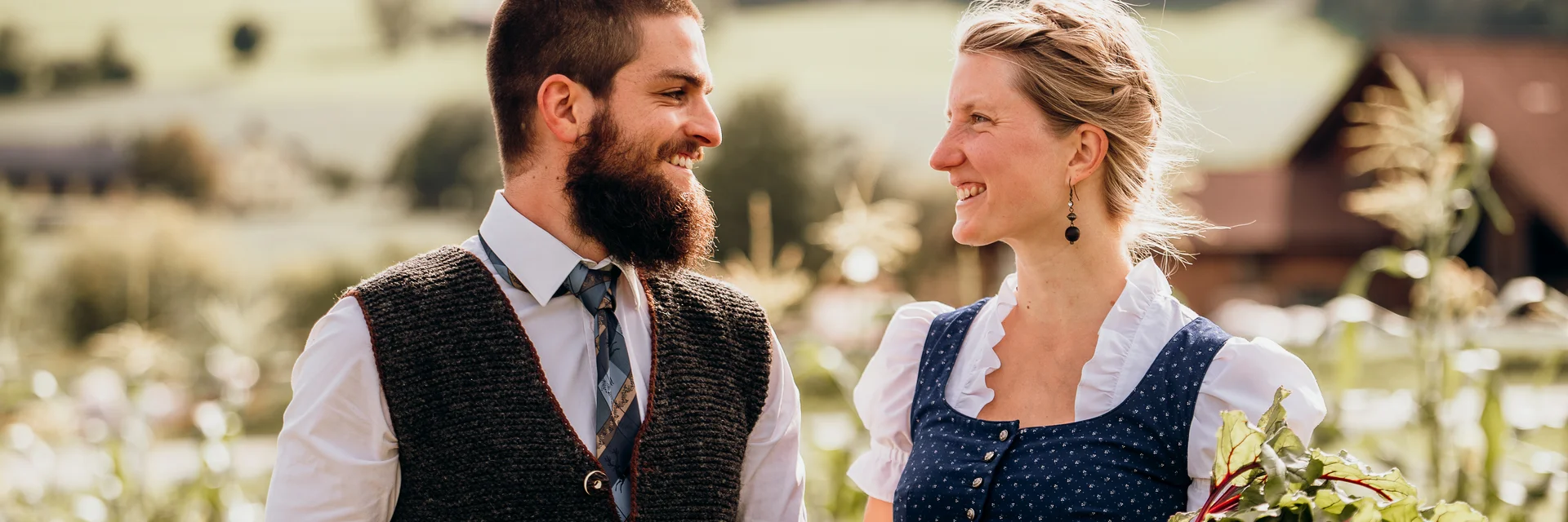 Kevin und Helena im Gartenparadies | © Erzberg Leoben | Freilichtmomente Kevin und Helena im Gartenparadies | © Erzberg Leoben | Freilichtmomente