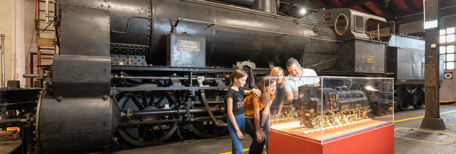 Familie besucht SÜDBAHN-Museum | © Steiermark Tourismus