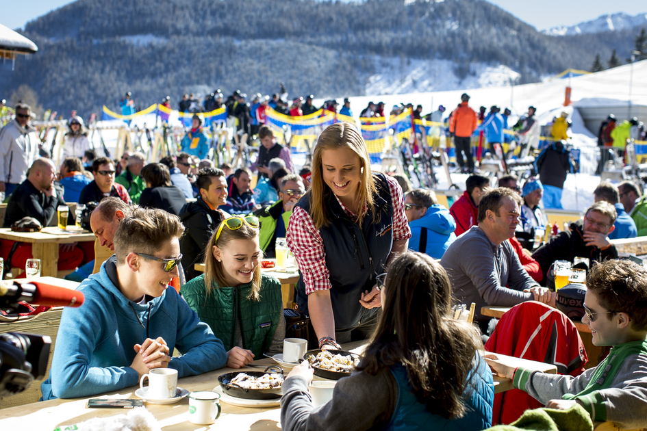 Mittagspause beim Skifahren: Knapplhütte, Hauser Kaibling | © Steiermark-Tourismus | Tom Lamm