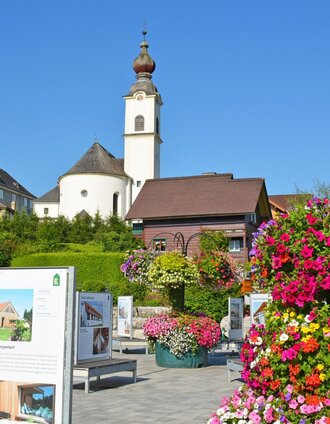 Schlossplatz Haus im Ennstal | Schladming Dachstein | © Marktgemeinde Haus