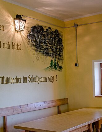 Schutzraum in der Mühlbacher Hütte (c)TV Region OberGraz-Mias PhotoArt | Meike Brucher | © Region Graz