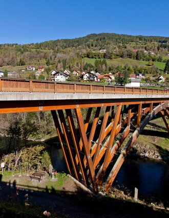 Holz-Europabrücke Seitenansicht | Tom Lamm | © Tourismusverband Murau