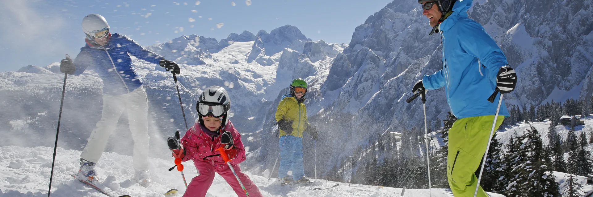 Skifamilie, Ramsau am Dachstein | © STG | photo-austria.at