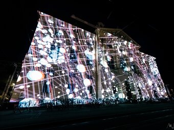 Klanglicht 2018, Graz: „Axioma“ of Onionlab, a projection of light and sound (opera of Graz)