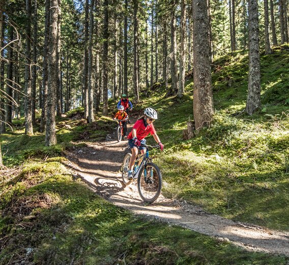 Mountainbiken auf der Reiteralm in Schladming-Dachstein | © Reiteralm Bergbahnen | lorenzmasser.com