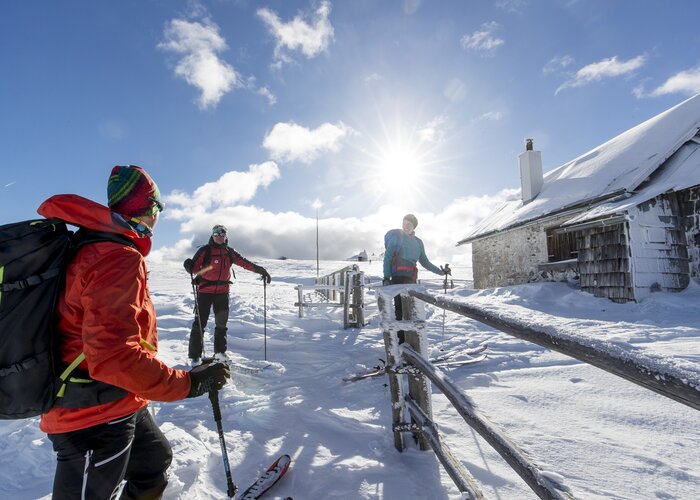 Skitour to the Frauenalpe with Bernhard-Fest-Hütte (hut) | © Steiermark Tourismus | Tom Lamm