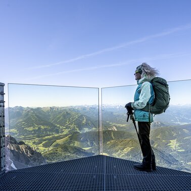 Skywalk am Dachstein, Start der Wanderroute Vom Gletscher zum Wein Skywalk am Dachstein, Start der Wanderroute Vom Gletscher zum Wein