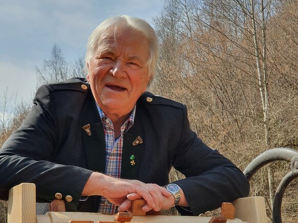 Franz Ederer hat das Ratschen wieder nach St. Kathrein am Offenegg gebracht.  Franz Ederer hat das Ratschen wieder nach St. Kathrein am Offenegg gebracht.