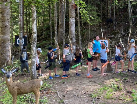 Zloam-Grundlsee-Bogenschießen-Kinder-Foto-Zloam