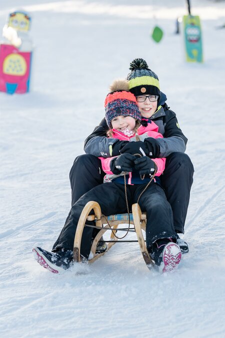 Bergauf-Rodeln_Kinder_Oststeiermark | © Tourismusverband Oststeiermark