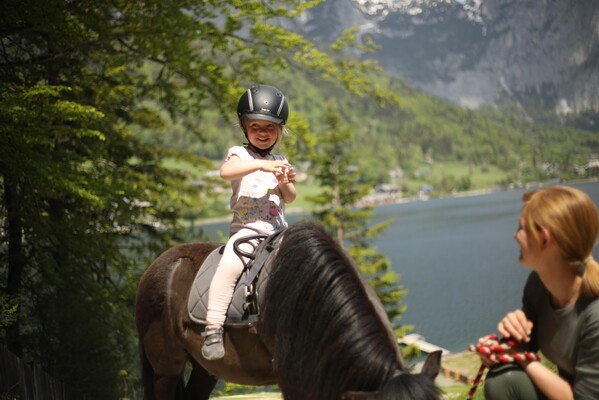 Ponyausritt mit den Pferdefreunden Zloam | © www.zloam.at