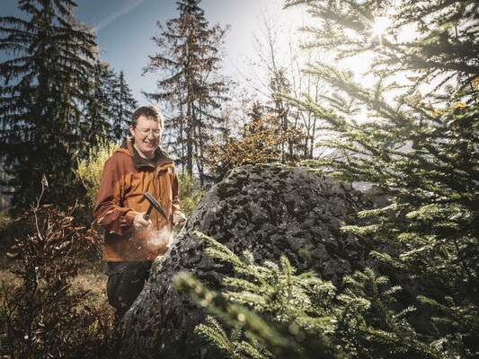 Unterwegs mit dem Steindolmetscher | © Stefan Leitner