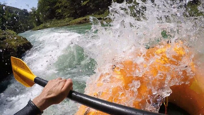 Spritzige Raftingtour auf der Salza | ©  Black Sheeps Adventures KG