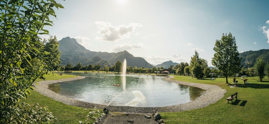 Blick auf den Badesee Lanndl | © Stefan Leitner