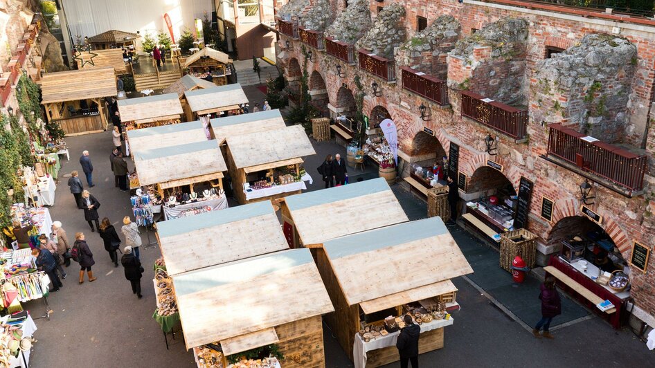 „Aufsteirern“- Weihnachtsmarkt am Schlossberg | © Graz Tourismus - Harry Schiffer