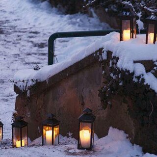 Laterne im Schnee | © TVB Thermen- & Vulkanland