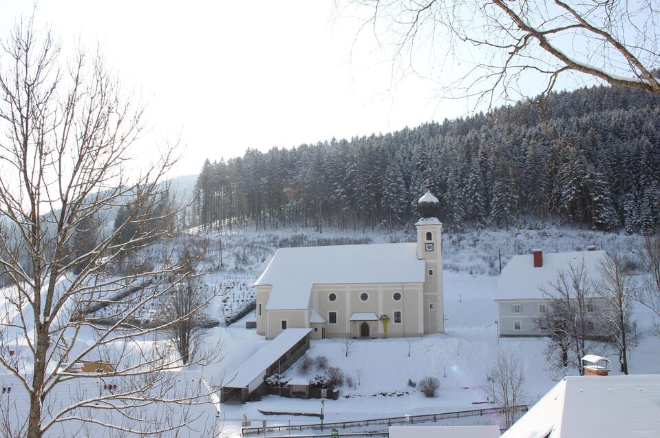 Advent Gasen_Kirche mit Schnee_Oststeiermark | © Gemeinde Gasen Advent Gasen_Kirche mit Schnee_Oststeiermark | © Gemeinde Gasen