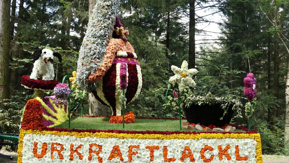 Blumenkorso_Blumenwagen 2019 Vorau_Oststeiermark | © Tourismus Info Vorau