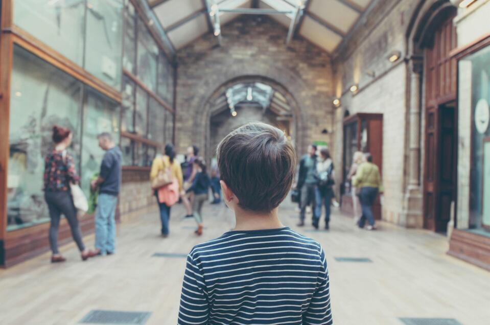 Museum | © © Unsplash | Michal Parzuchowski