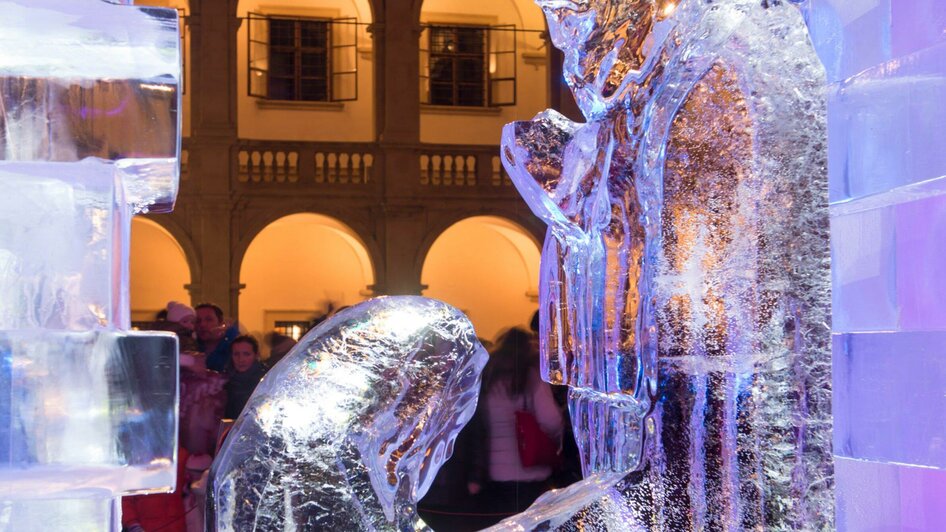 Advent in Graz - Eiskrippe | © Graz Tourismus - Foto Fischer