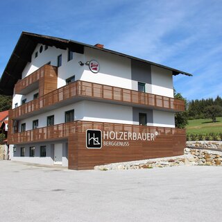 Mountain enjoyment 
Holzerbauer
_House_
Eastern Styria