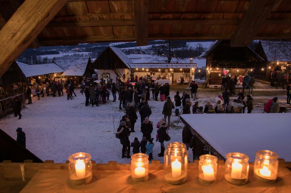 Joglland Advent g'spian_Marktabend_Oststeiermark | © Klaudia Riebenbauer