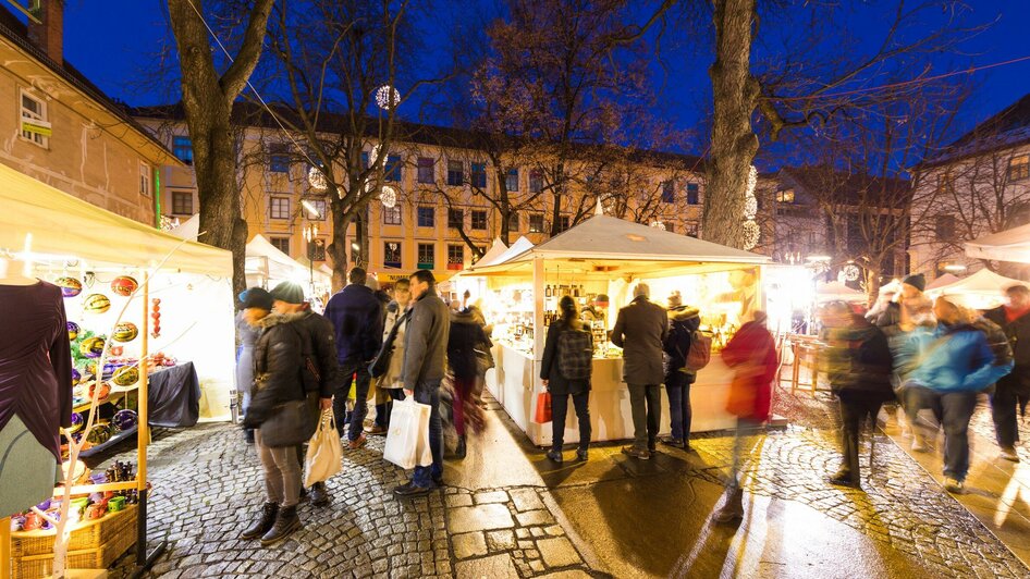 Kunsthandwerksmarkt am Färberplatz | © Graz Tourismus - Harry Schiffer