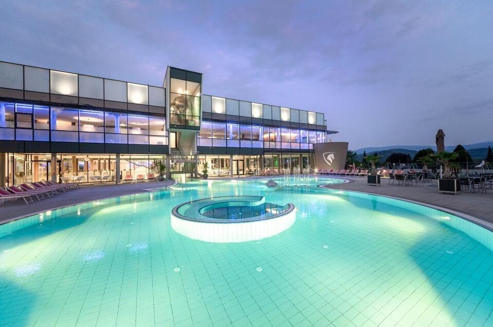 Therme NOVA Außenbecken | © Region Graz-Die Abbilderei