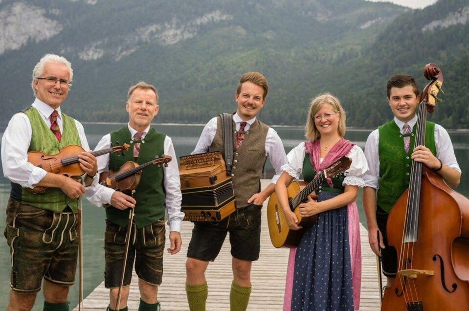 Musikalische Herbstwanderung, Altaussee, Brandl | © Bradlmusi_Hannes Preßl