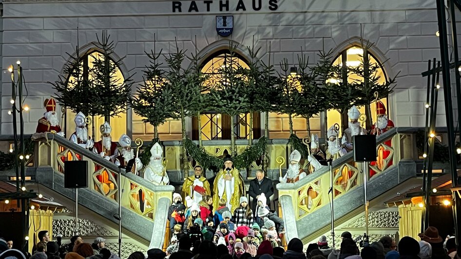 Nikoaussendungsfeier am Rathausplatz Feldbach | © Stadtgemeinde Feldbach