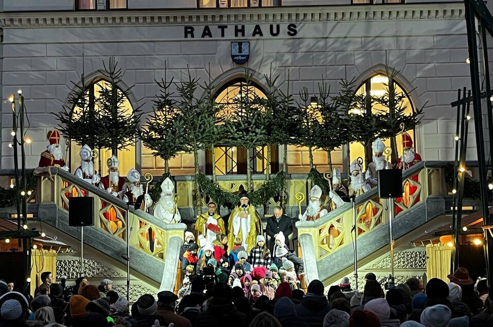 Nikoaussendungsfeier am Rathausplatz Feldbach | © Stadtgemeinde Feldbach