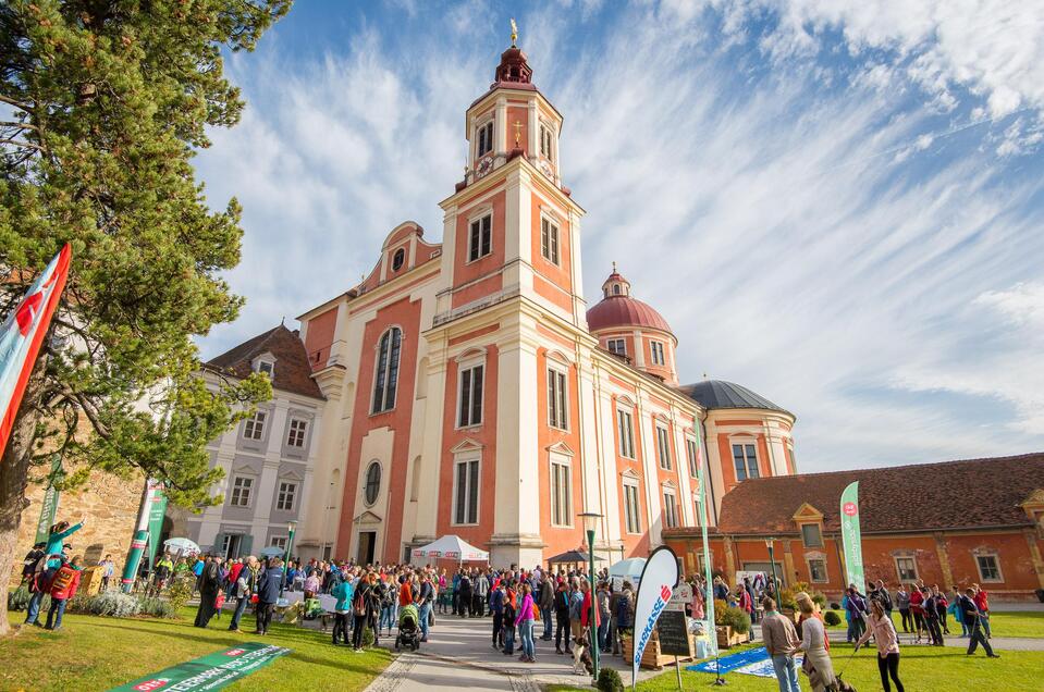 Hirschbirnwandertag_Schloss Pöllau_Oststeiermark | © Helmut Schweighofer