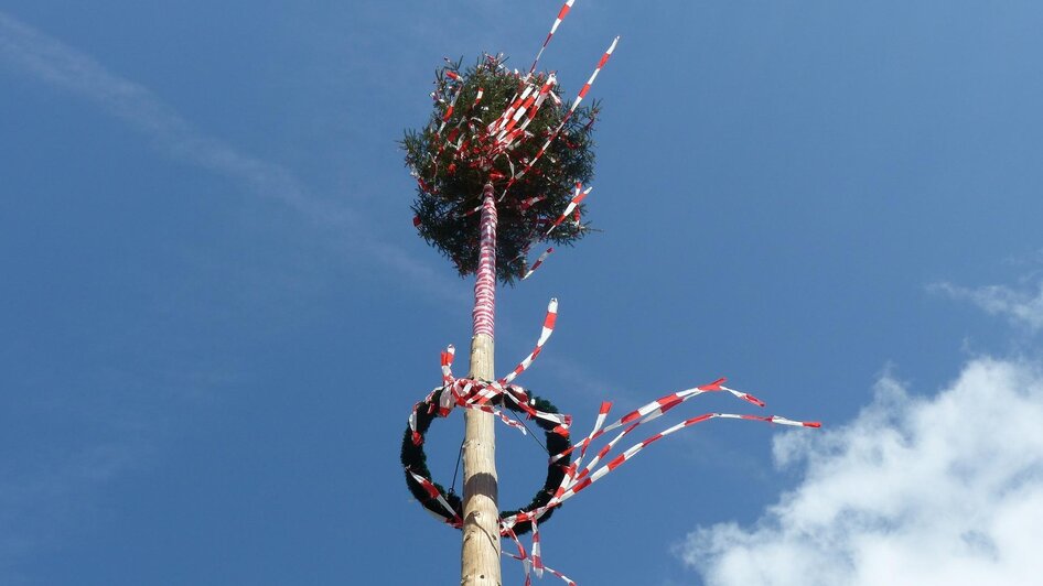 Maibaum-c-Pixabay | © Pixabay